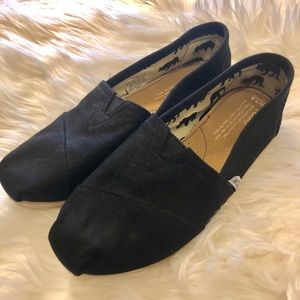 Toms Classic Black Canvas